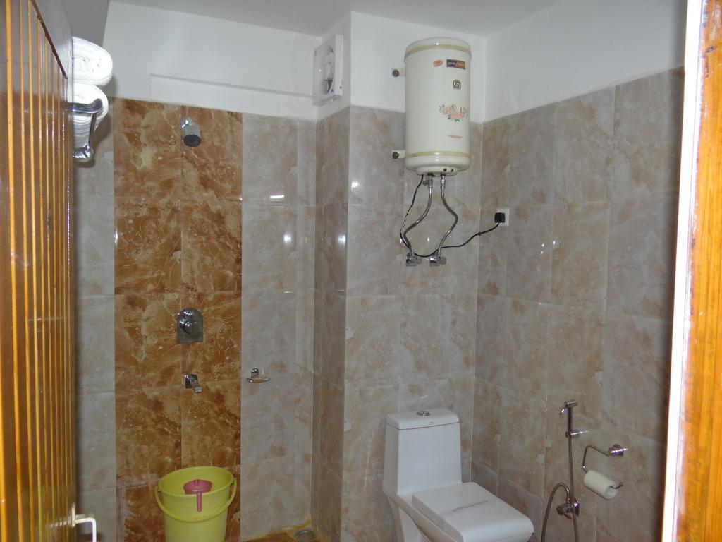Hotel Natraj Manali Дармсала Номер фото