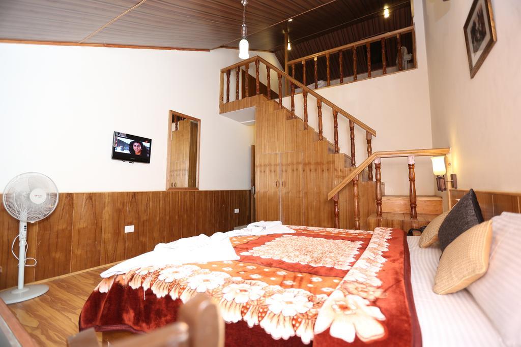 Hotel Natraj Manali Дармсала Номер фото